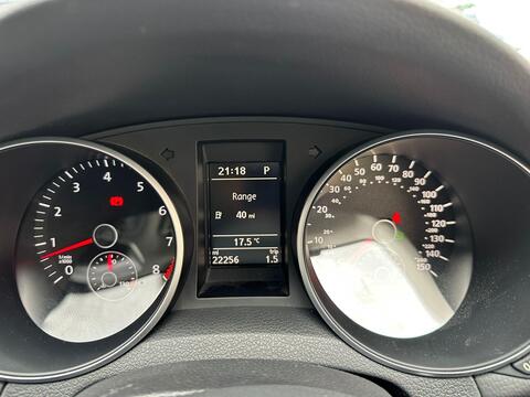 Volkswagen Golf view 20