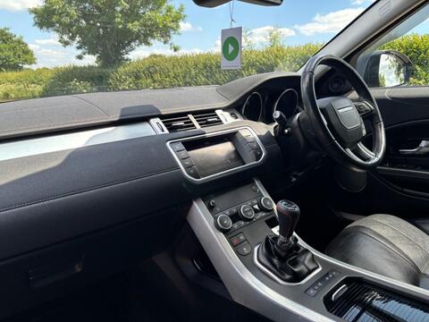 Land Rover Range Rover Evoque view 32