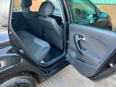Volkswagen Polo view 11