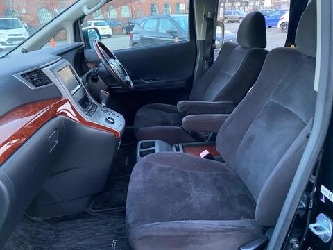 Toyota Alphard view 21