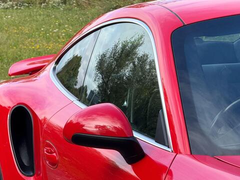 Porsche 911 view 14