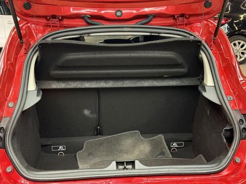 Renault Clio view 23