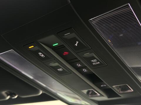 Volkswagen Touareg view 35