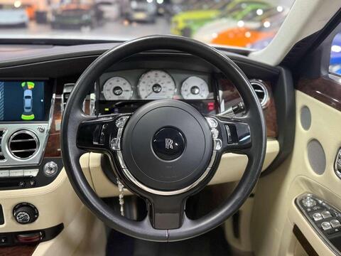 Rolls-Royce Ghost view 40