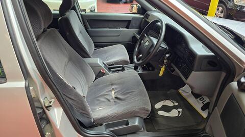 Volvo 850 view 9
