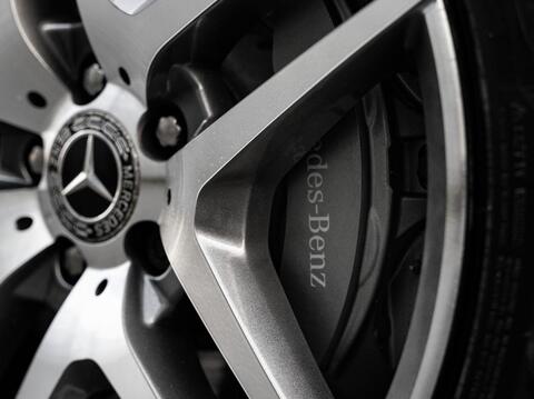 Mercedes-Benz S Class view 59