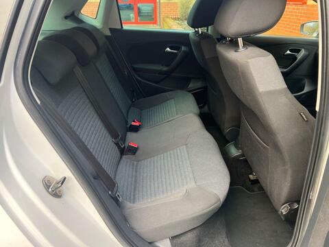 Volkswagen Polo view 14