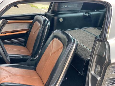 Ford Mustang view 24