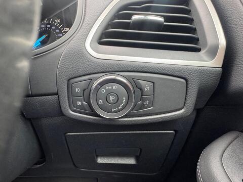 Ford S-Max view 14