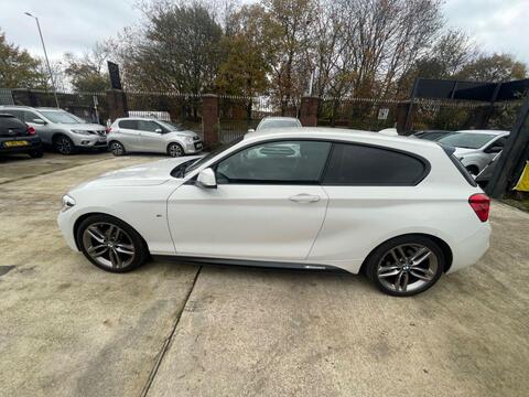 BMW 1 Series view 24