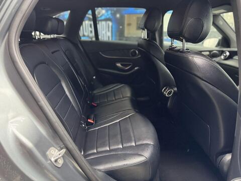 Mercedes-Benz GLC view 44