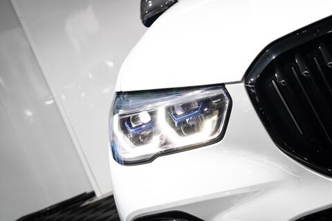 BMW X5 view 5