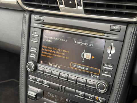 Porsche 911 view 31