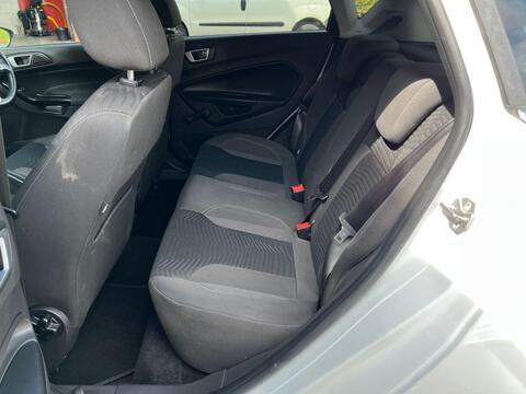 Ford Fiesta view 17