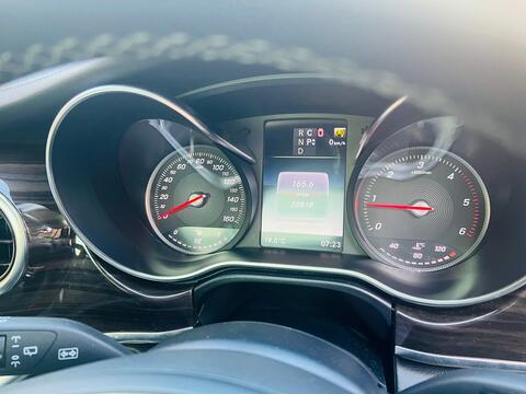 Mercedes-Benz V-Class view 51
