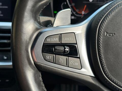 BMW 3 Series view 17