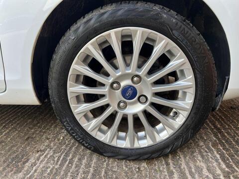 Ford Fiesta view 20