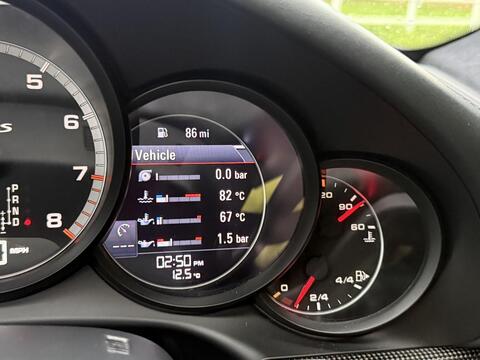 Porsche 911 view 45