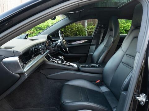 Porsche Panamera view 12