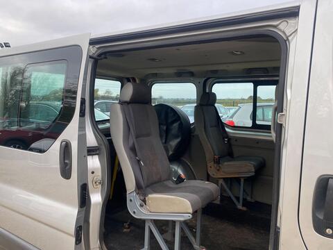 Vauxhall Vivaro view 9