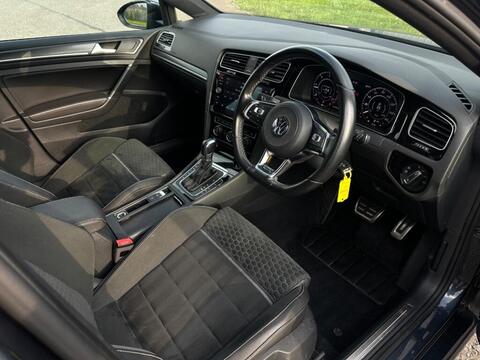 Volkswagen Golf view 12