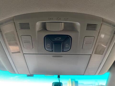 Toyota Alphard view 27