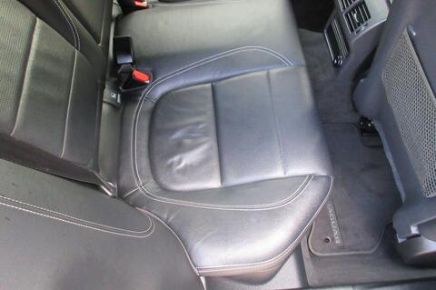 Jaguar Xe view 41