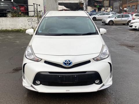 Toyota Prius+ view 7