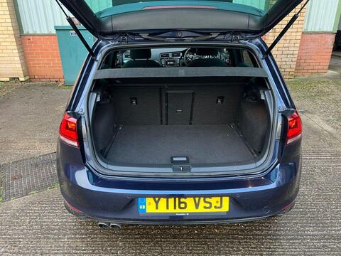 Volkswagen Golf view 11