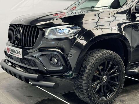 Mercedes-Benz X-Class view 3