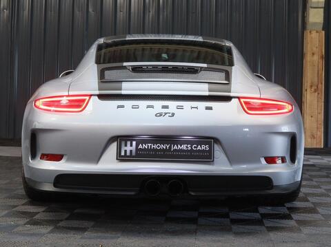 Porsche 911 view 50