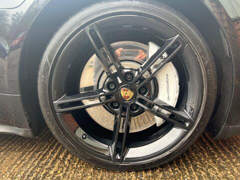 Porsche Taycan view 33
