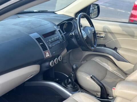 Citroen C-Crosser view 27