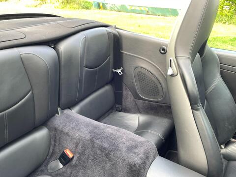 Porsche 911 view 40