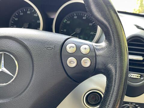 Mercedes-Benz SLK view 13