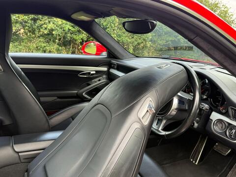 Porsche 911 view 22