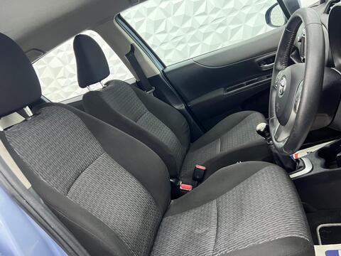 Toyota Yaris view 17