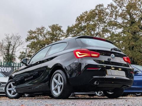 BMW 1 Series view 8