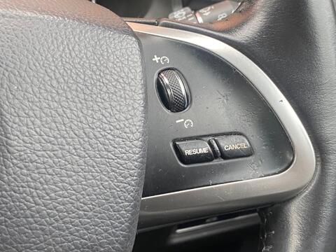 Jaguar XF view 33