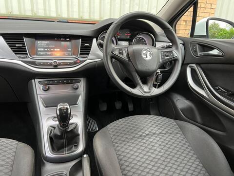 Vauxhall Astra view 21