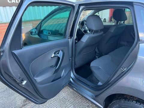 Volkswagen Polo view 18