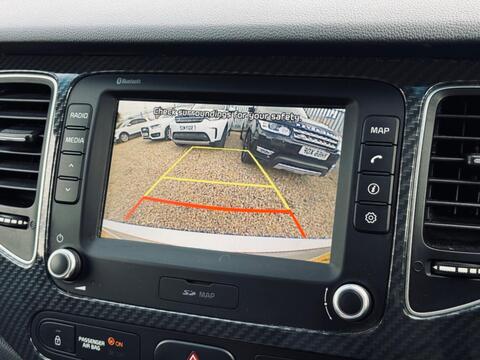 Kia Carens view 12