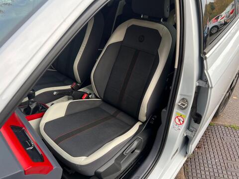 Volkswagen Polo view 17