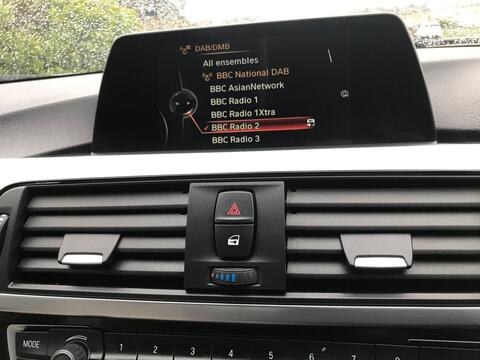 BMW 3 Series view 24