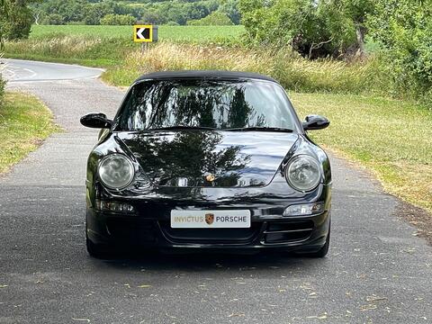 Porsche 911 view 15