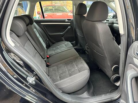 Volkswagen Golf view 23