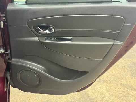 Renault Scenic view 17