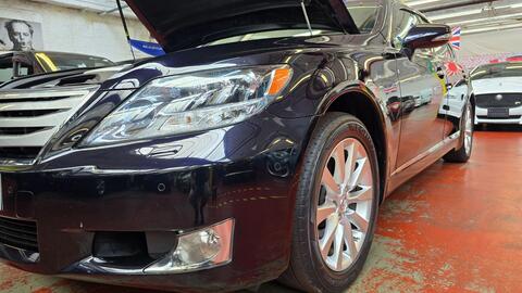 Lexus LS view 35