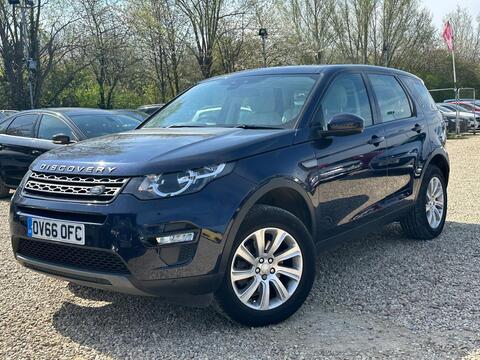 Land Rover Discovery Sport view 2