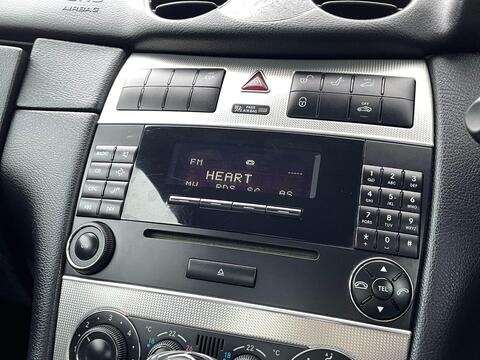 Mercedes-Benz CLK view 44